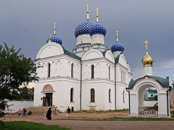 В среду освящён Казанский храм в Богоявленском женском монастыре города Углича
